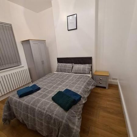 Luxury One Bedroom Flat Лондон Екстер'єр фото